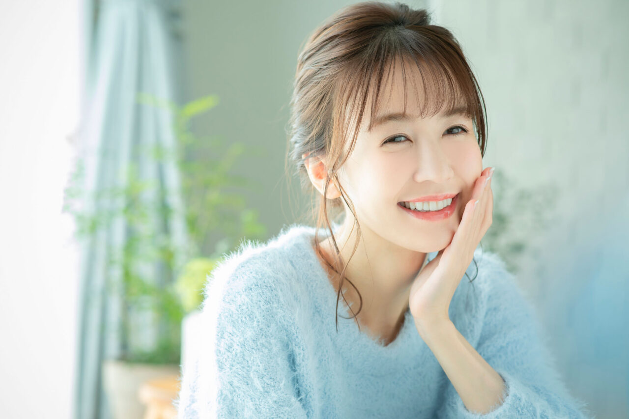 女性笑顔イメージ