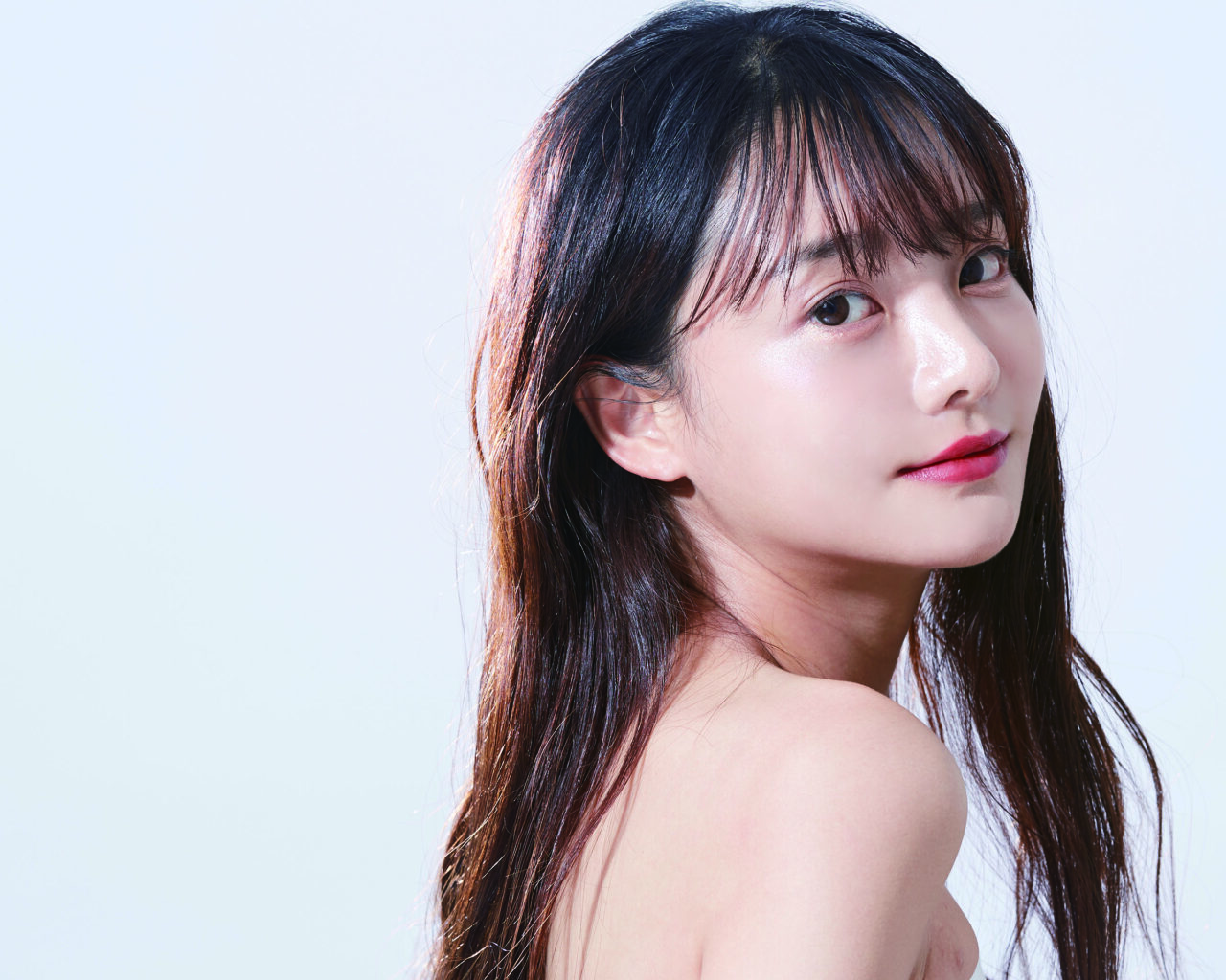 美しい女性のビューティーポートレート